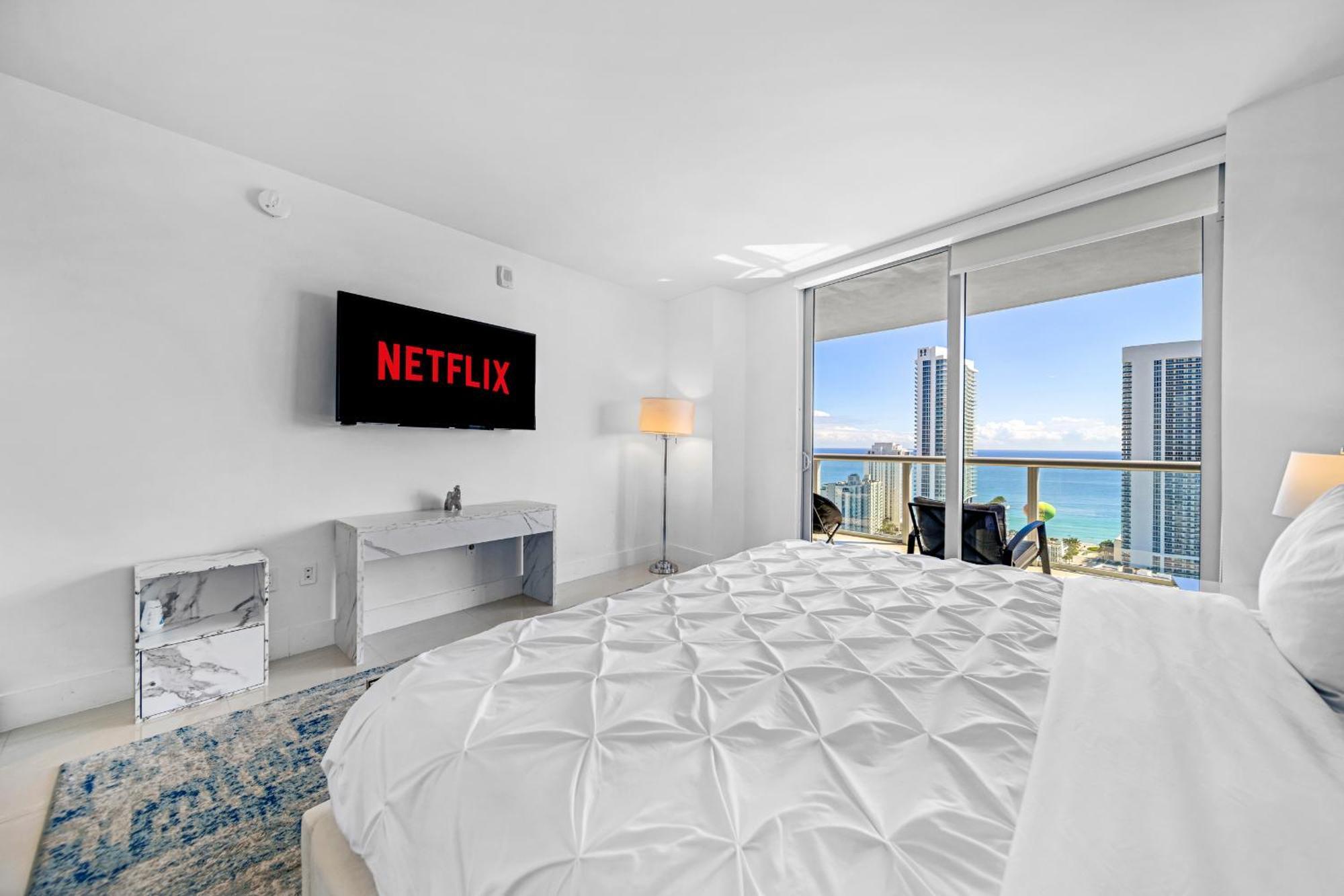 Resort-Style Living With Direct Ocean Views - 3Br Beauty ฮาลลันเดลบีช ภายนอก รูปภาพ