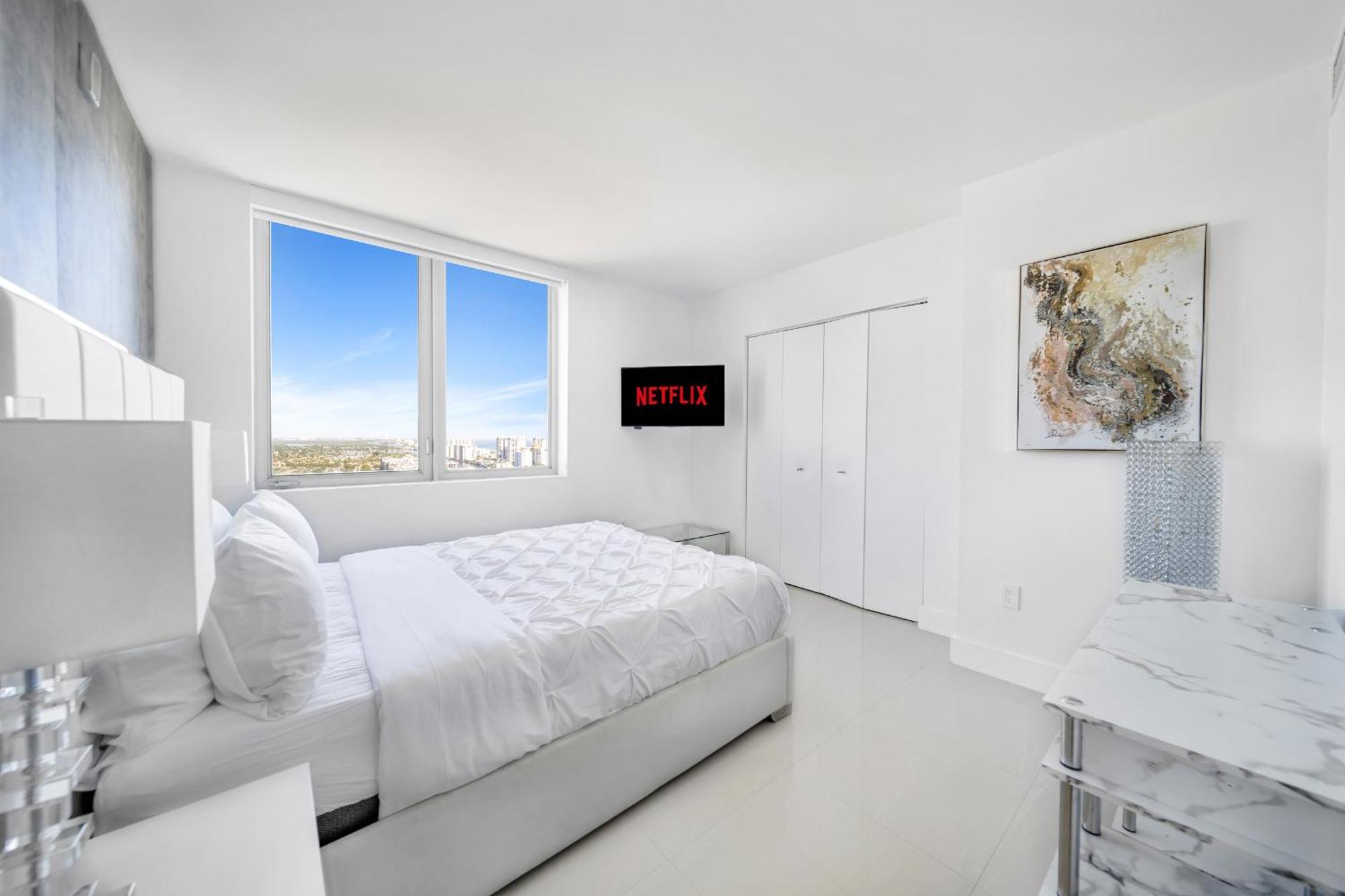 Resort-Style Living With Direct Ocean Views - 3Br Beauty ฮาลลันเดลบีช ภายนอก รูปภาพ