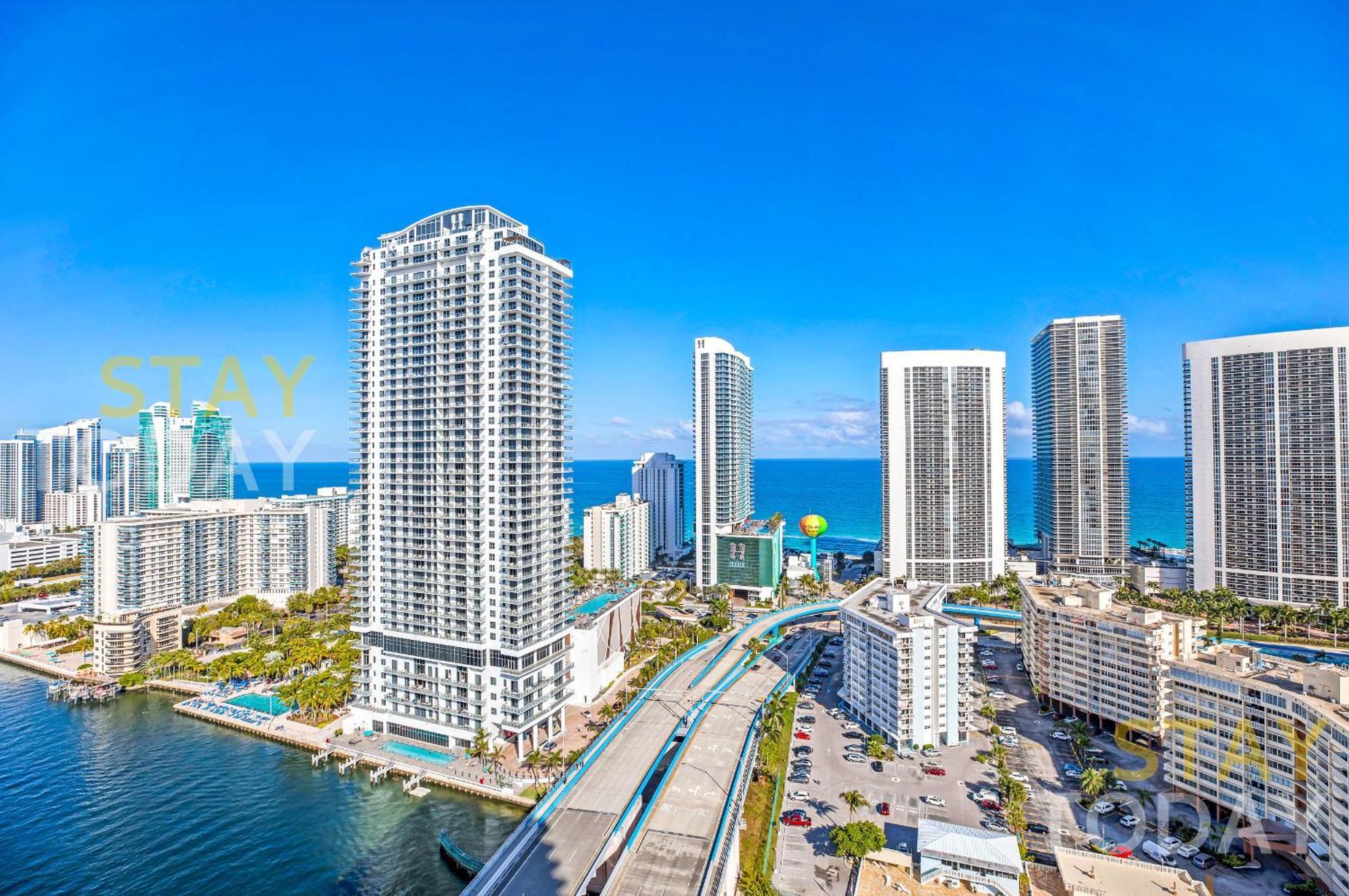 Resort-Style Living With Direct Ocean Views - 3Br Beauty ฮาลลันเดลบีช ภายนอก รูปภาพ